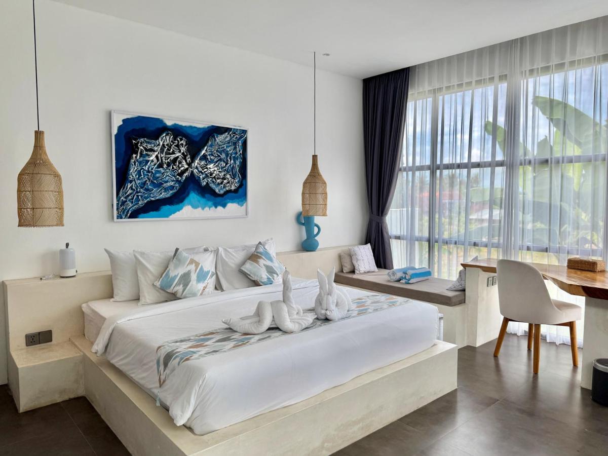 Gorgeous 2BR Oasis With Infinity Pool & Unobstructed Views - 2