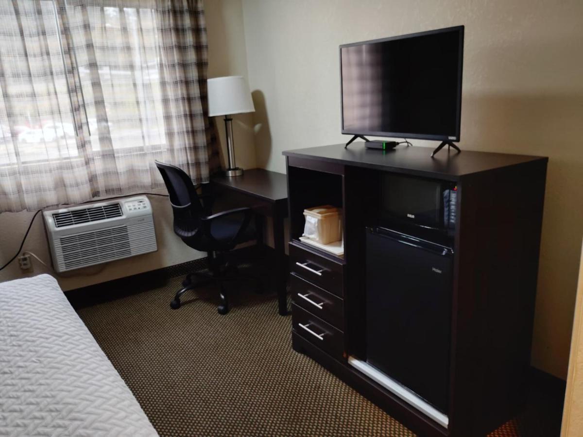 Knights Inn Centralia — photo 22
