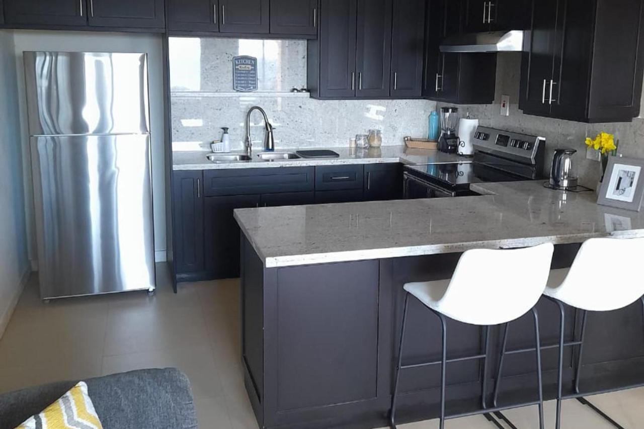 Seaview Paradise - Sleeps 3 - Pool - Parking - 5