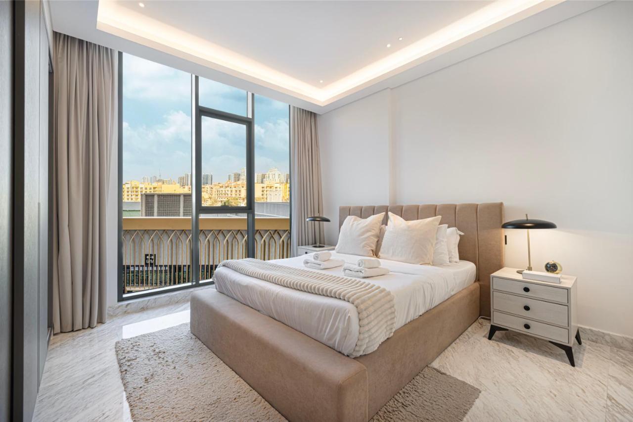 Upscale 2BR with Private Terrace & Pool View - 3