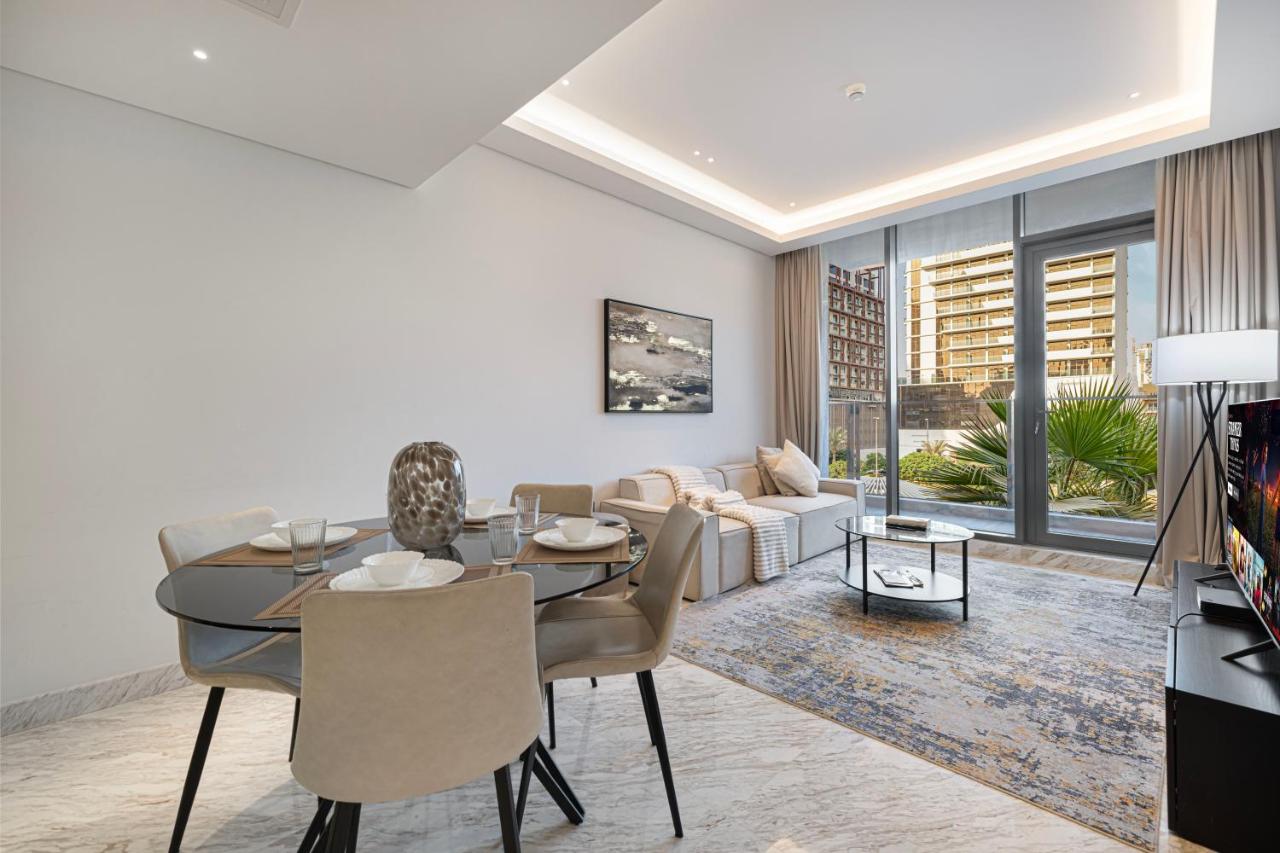 Upscale 2BR with Private Terrace & Pool View - 2