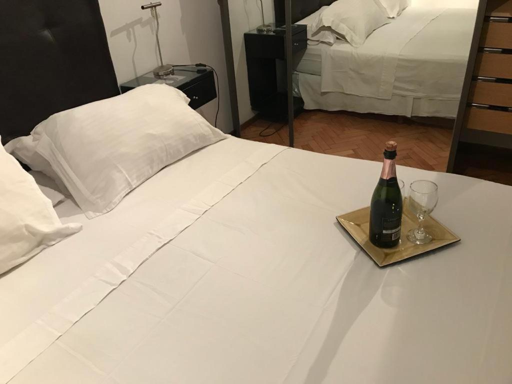 Alquiler en Palermo por día juncal 4540 Rural Embajadas 1 2 3 4 5 personas cocheras independientes wifi balcon Se solicita Seña