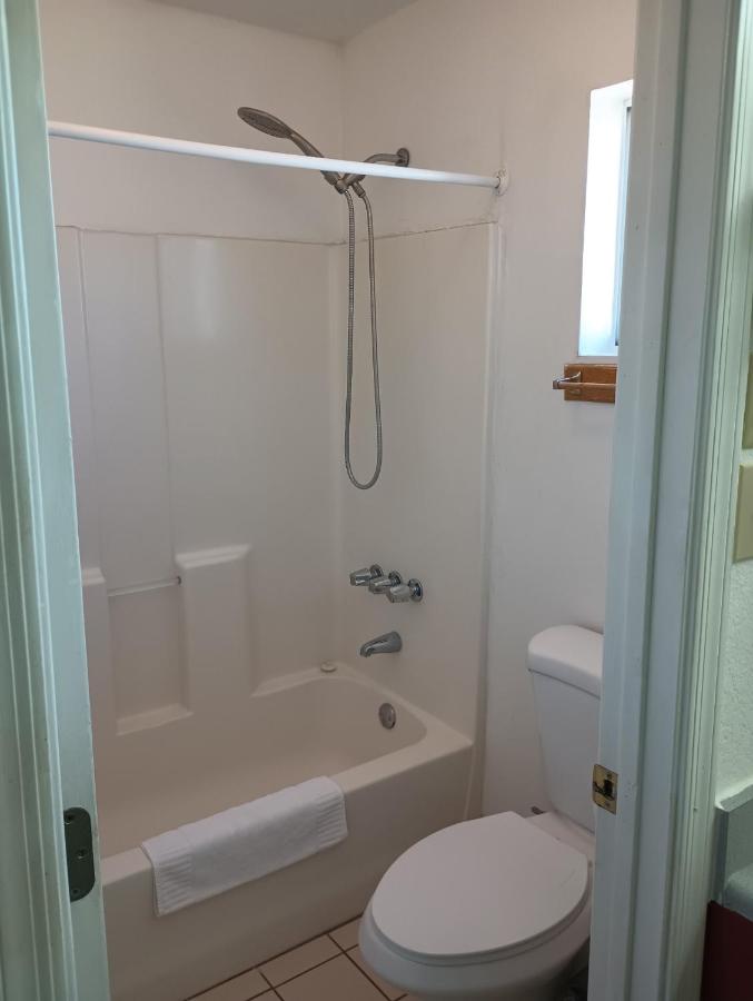 Rose's Motel — photo 18