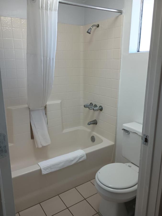 Rose's Motel — photo 14