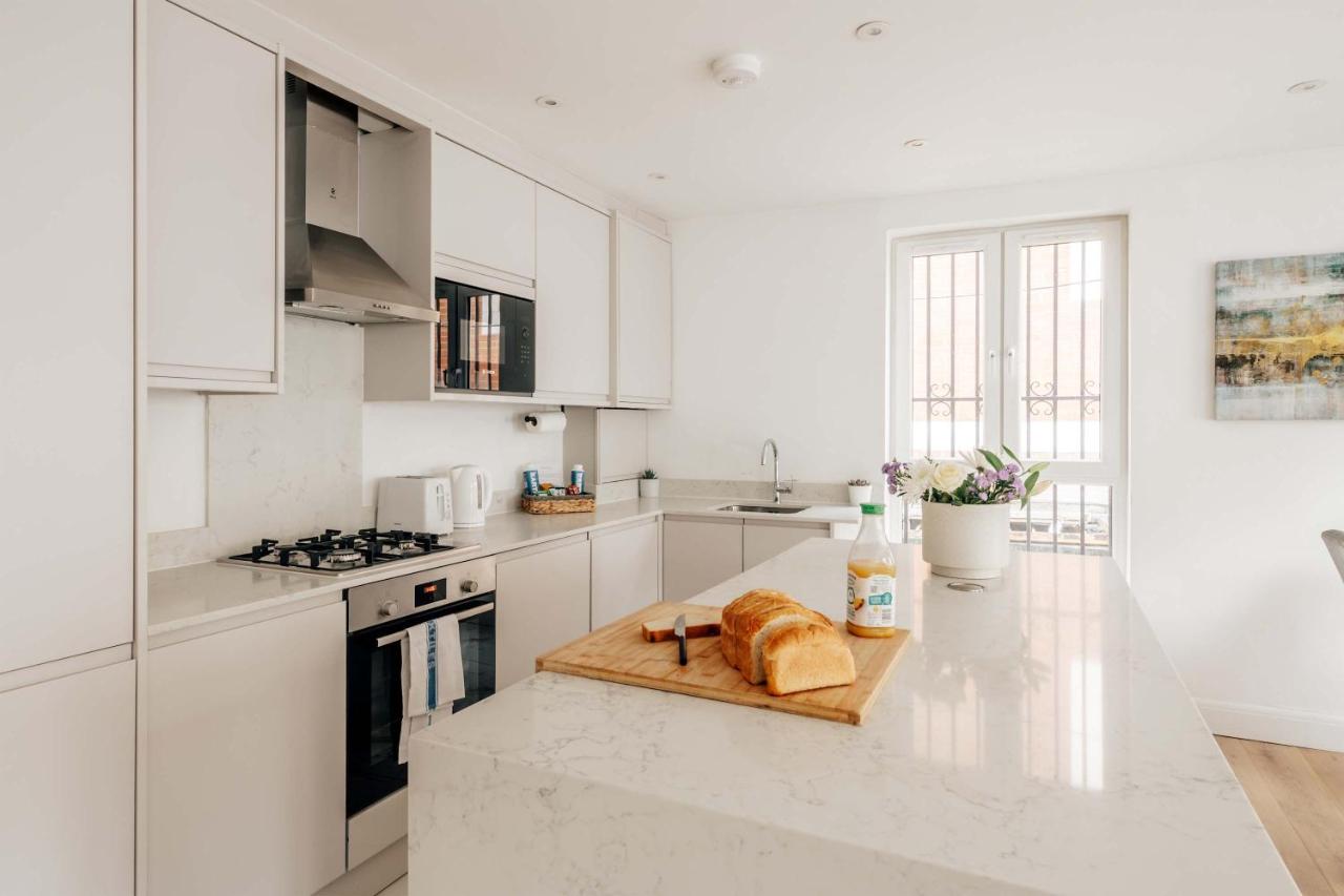 The Kensington Retreat - 4