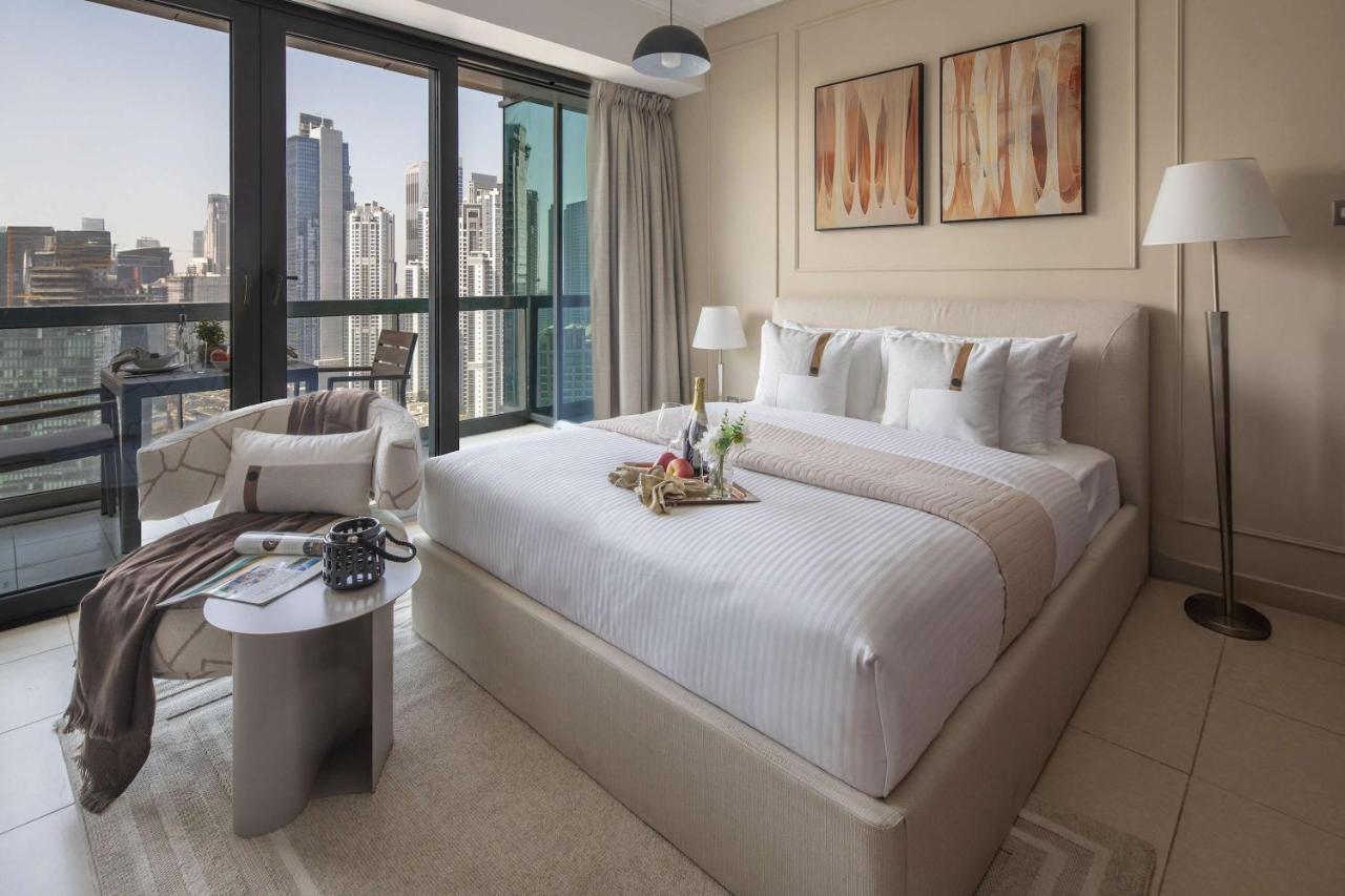 Frank Porter - Boulevard Walk Downtown - 3