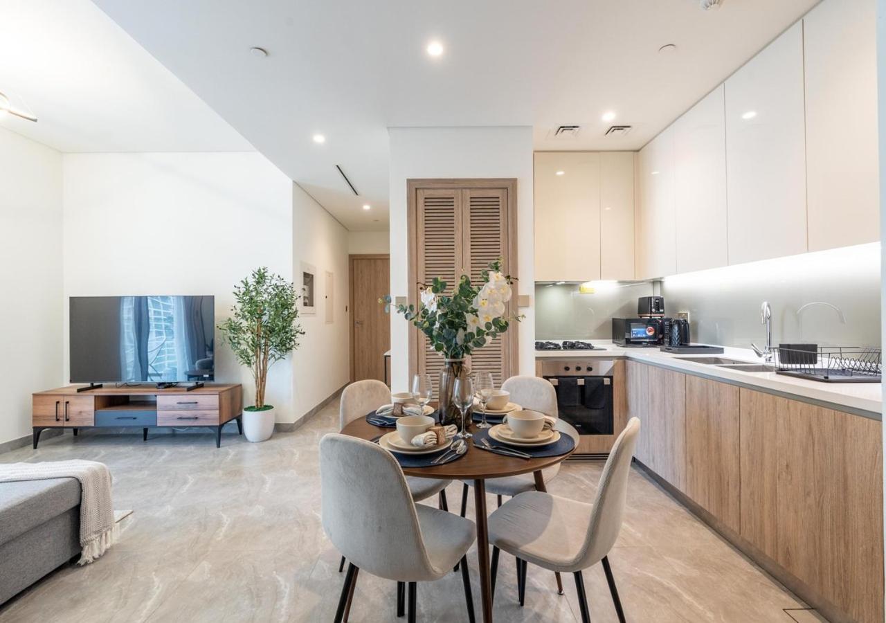 Bespoke Holiday Homes - Elegant 2BR Waterfront Stay with Canal View - 4