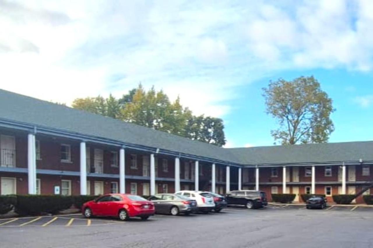 Delux Motel — photo 12