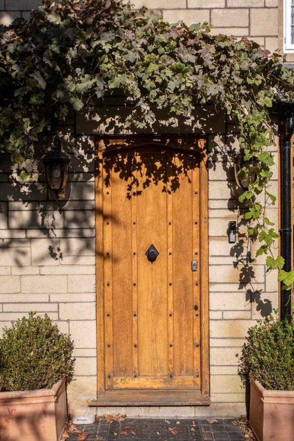 Redwood House - Free Parking - 2