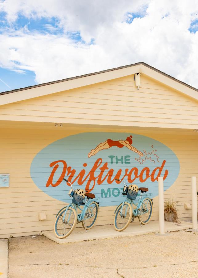 Driftwood Motel — photo 10
