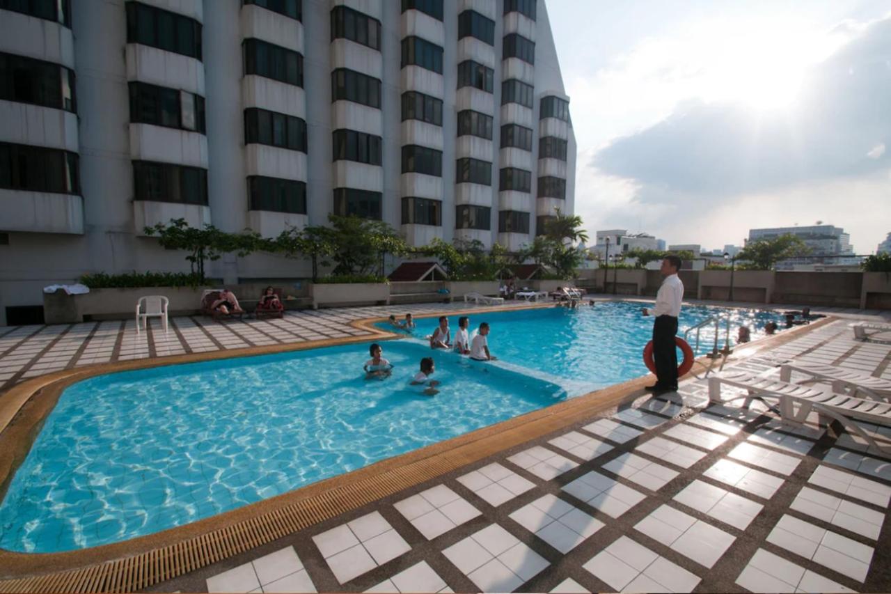 Rent Omni Tower Apartments Nana Bangkok - Prime Sukhumvit location - 3