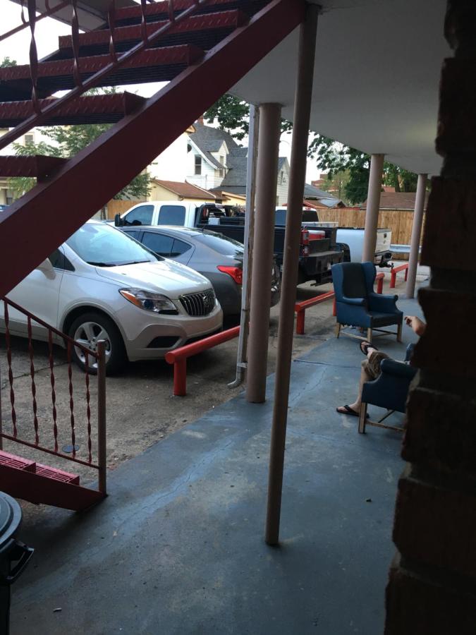Budget Inn — photo 17