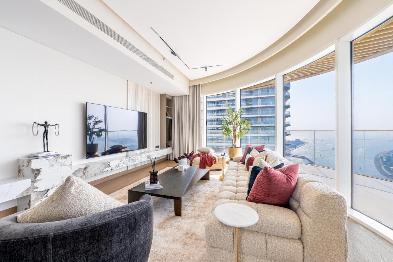 Luxurious Bliss - 3-BR plus maids - Grand Bleu by Elie Saab