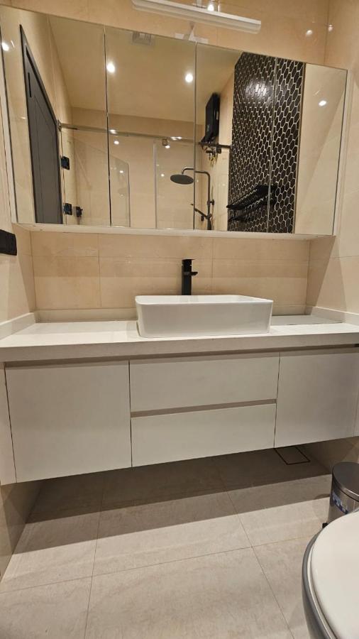 Oceara Dharavandhoo - 2