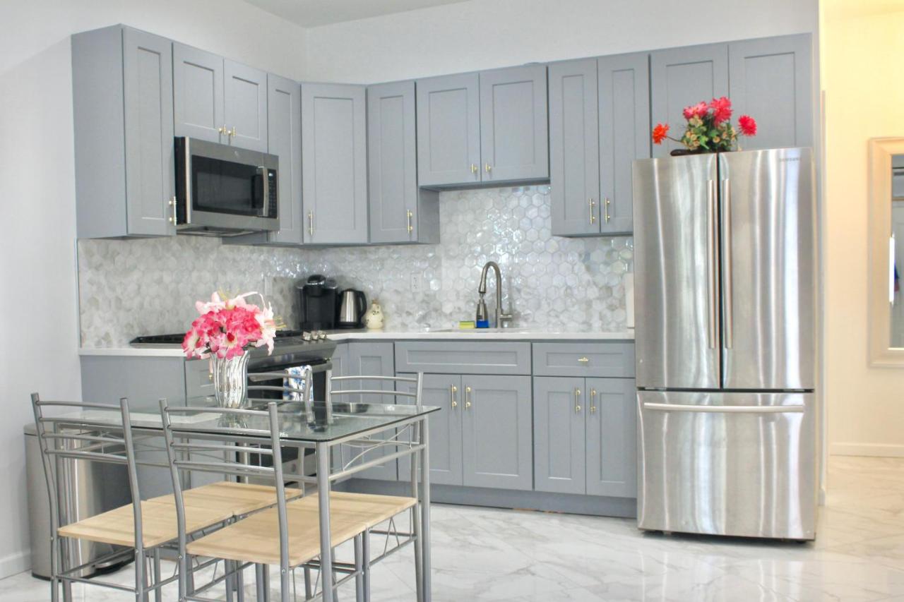 2-Bedroom Apartment 15 Minutes From Manhattan in LIC Astoria Queens - 4