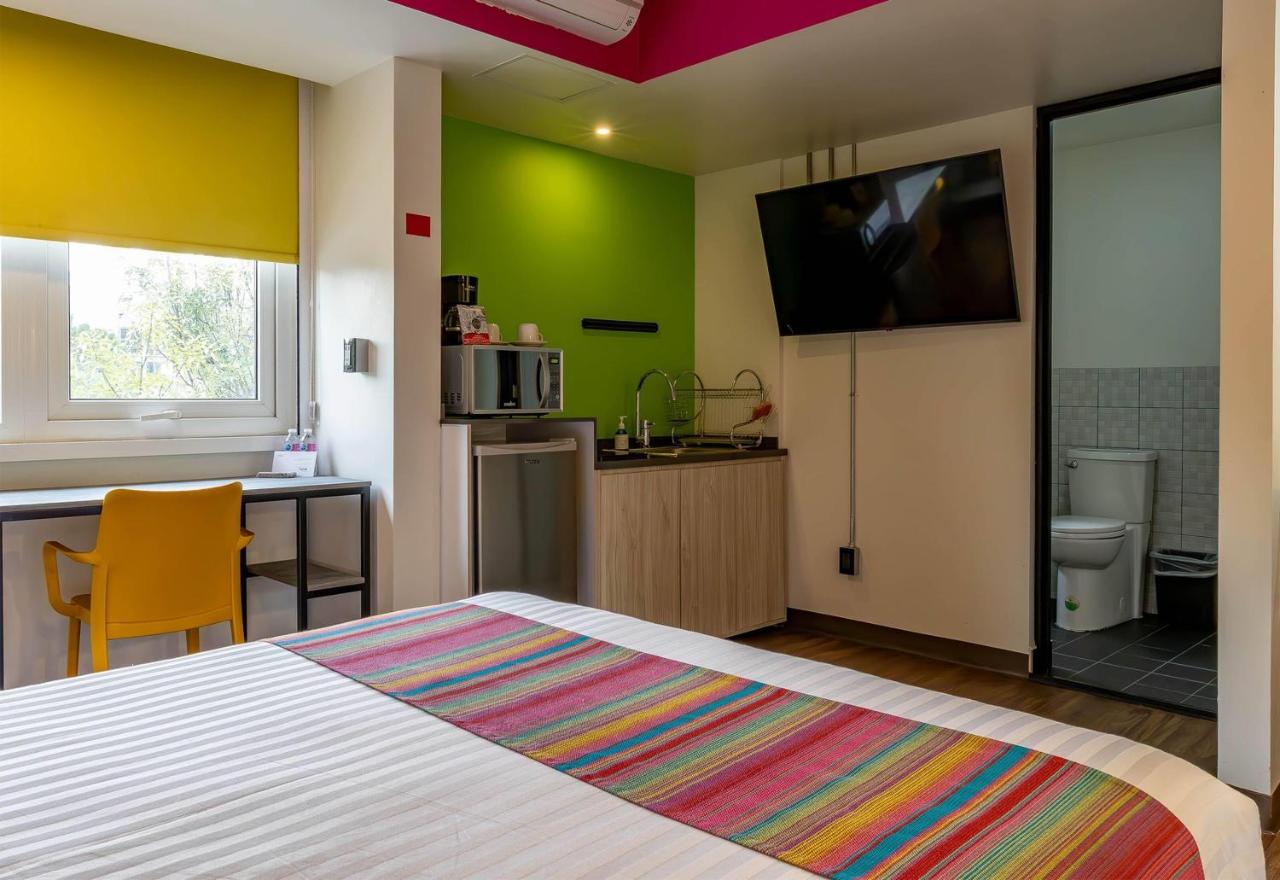 Hotel Estancias VIVE MX Cuauhtemoc, Trademark by Wyndham - 4