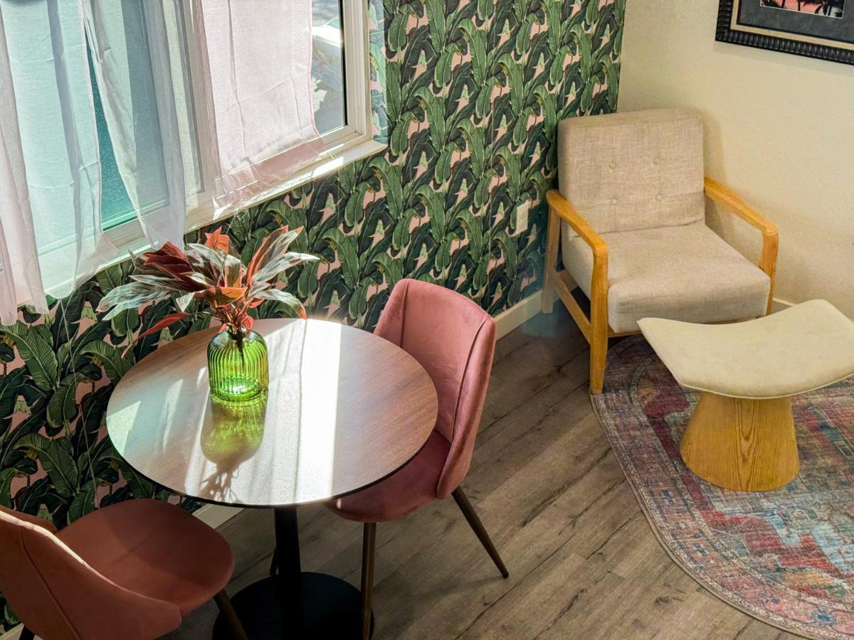 Forty First Place - Boutique Hostel - 2