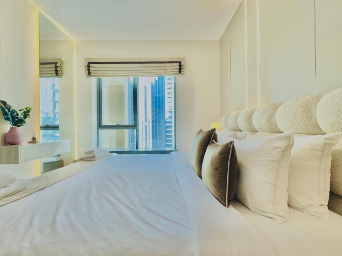 Venduras- Chic 1BR Getaway near Burj Khalifa - 2