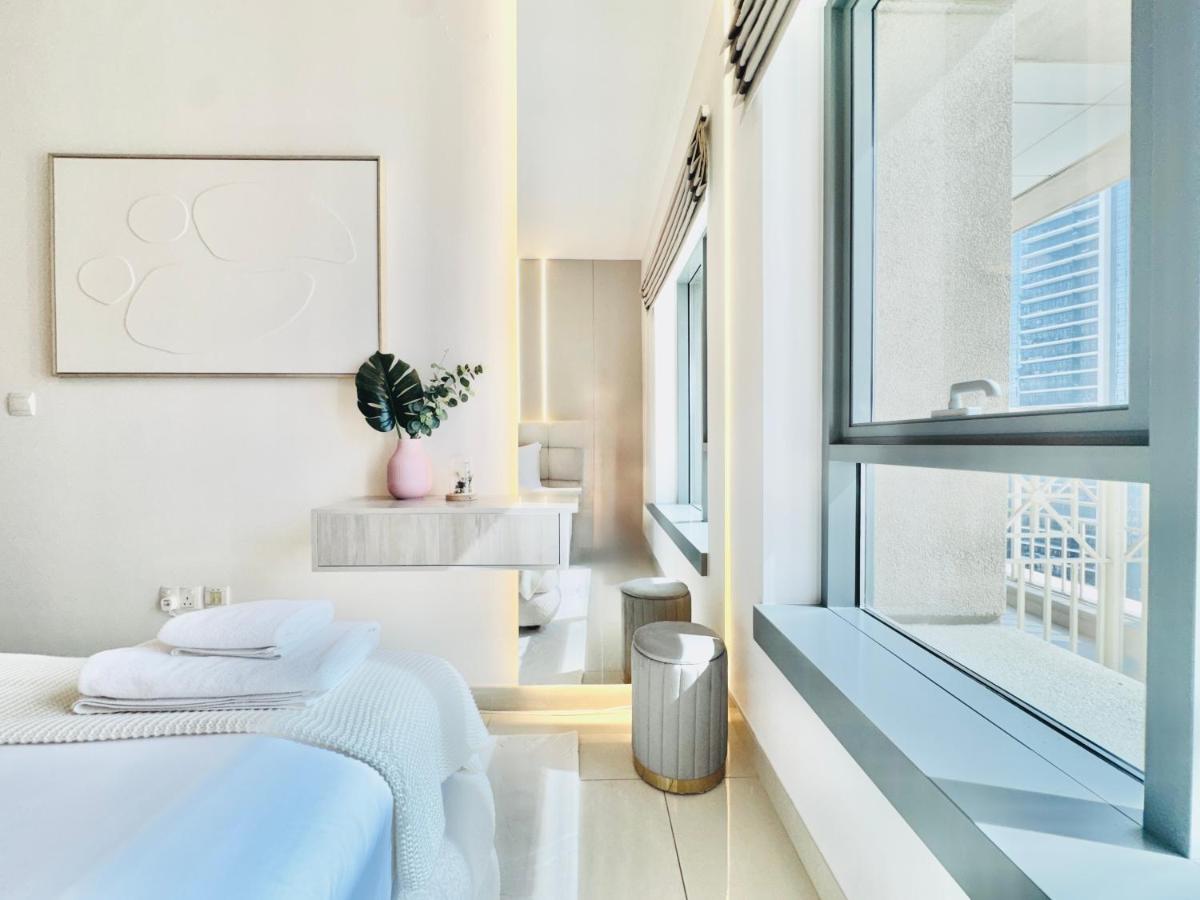 Venduras- Chic 1BR Getaway near Burj Khalifa - 3