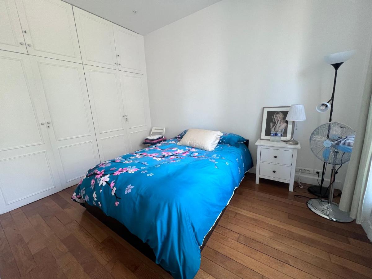 Eiffel Tower Oasis 30m from Eiffel Tower