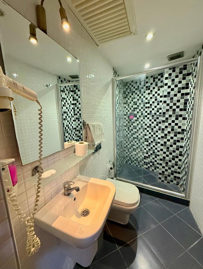 Magnificent Hotel - 3