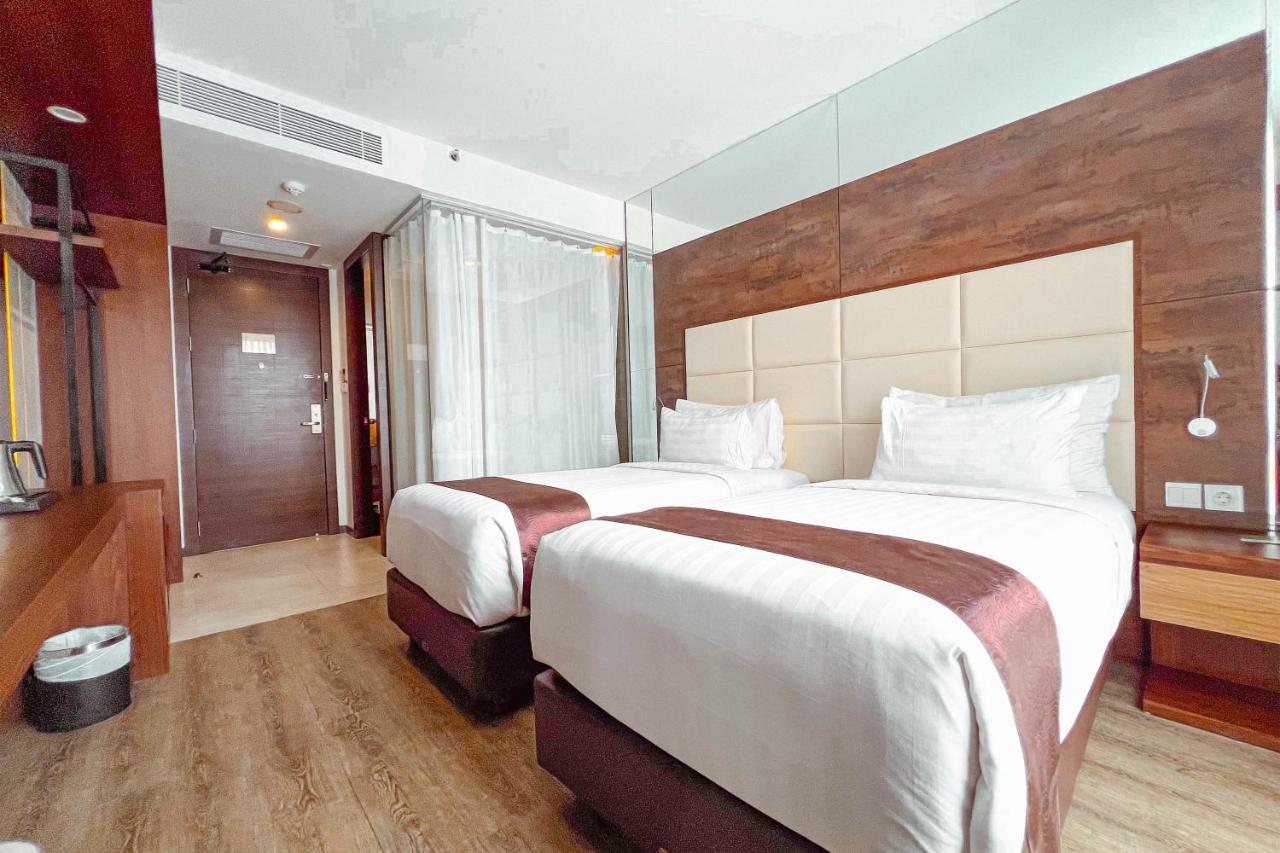 Asialink Hotel Batam by Prasanthi - 4