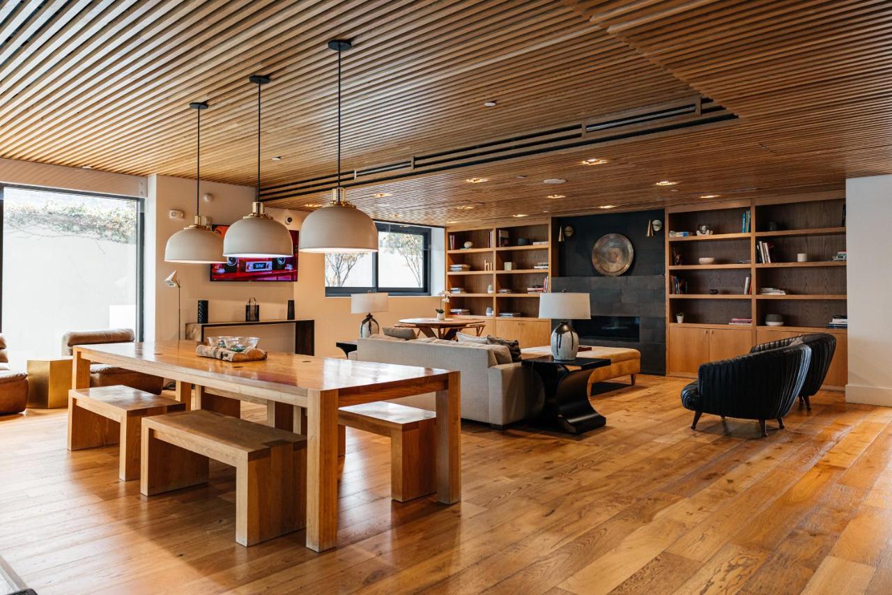 High End Hotel Style 2B apartment with two balconies - 5