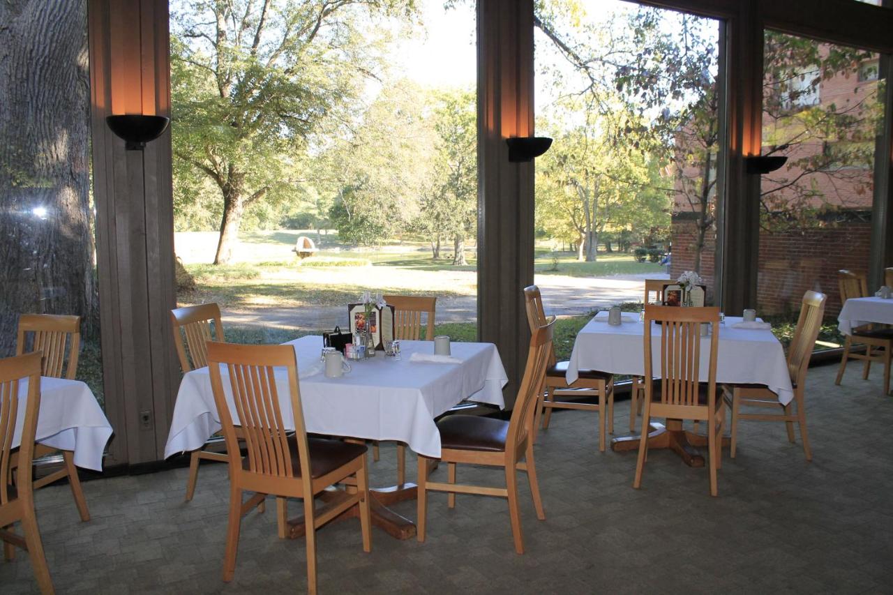 New Harmony Inn Resort and Conference Center — photo 23