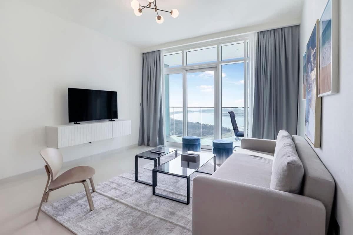 Elegant 1BR at Sunrise Bay with Stunning Palm View - 2