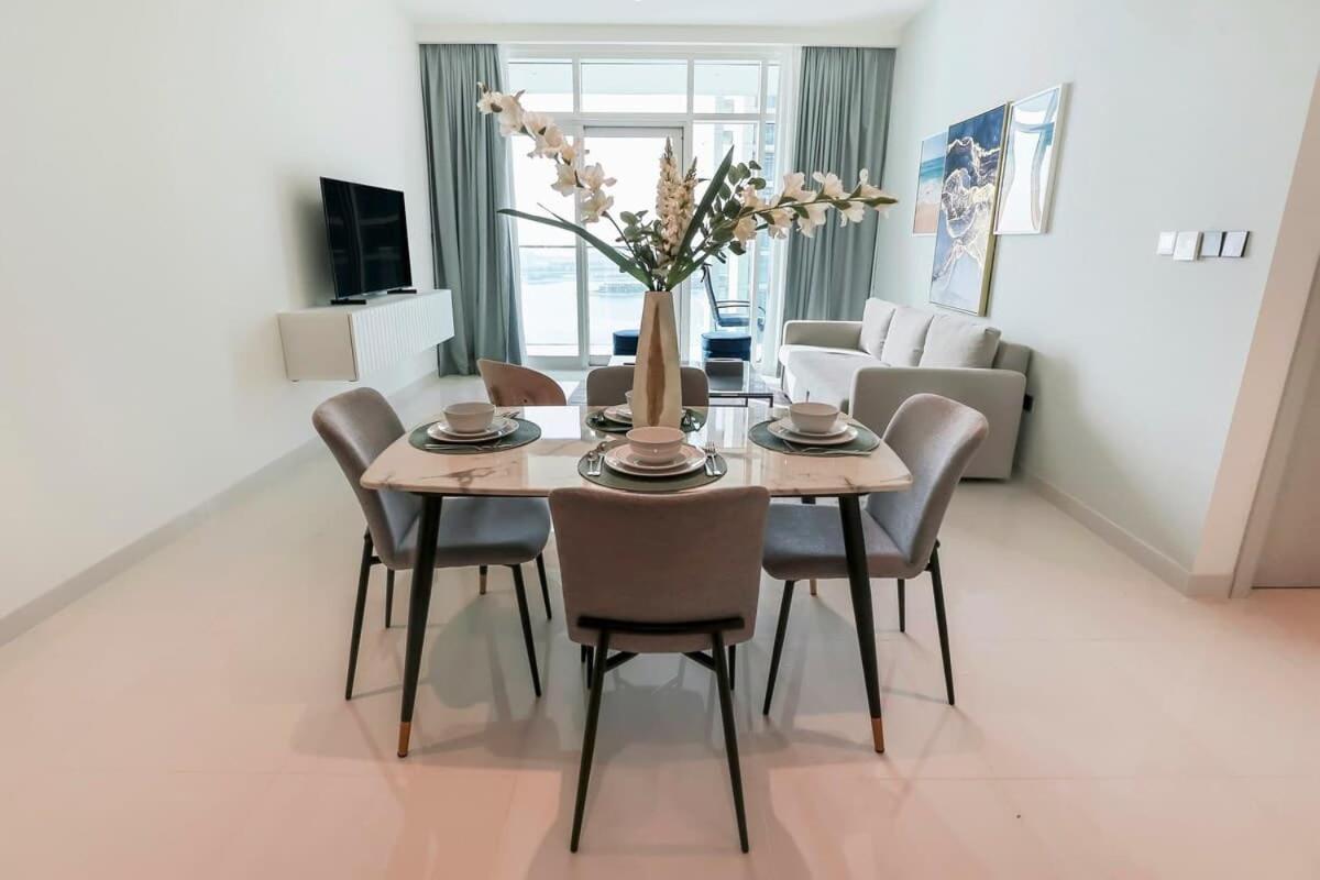 Elegant 1BR at Sunrise Bay with Stunning Palm View - 4