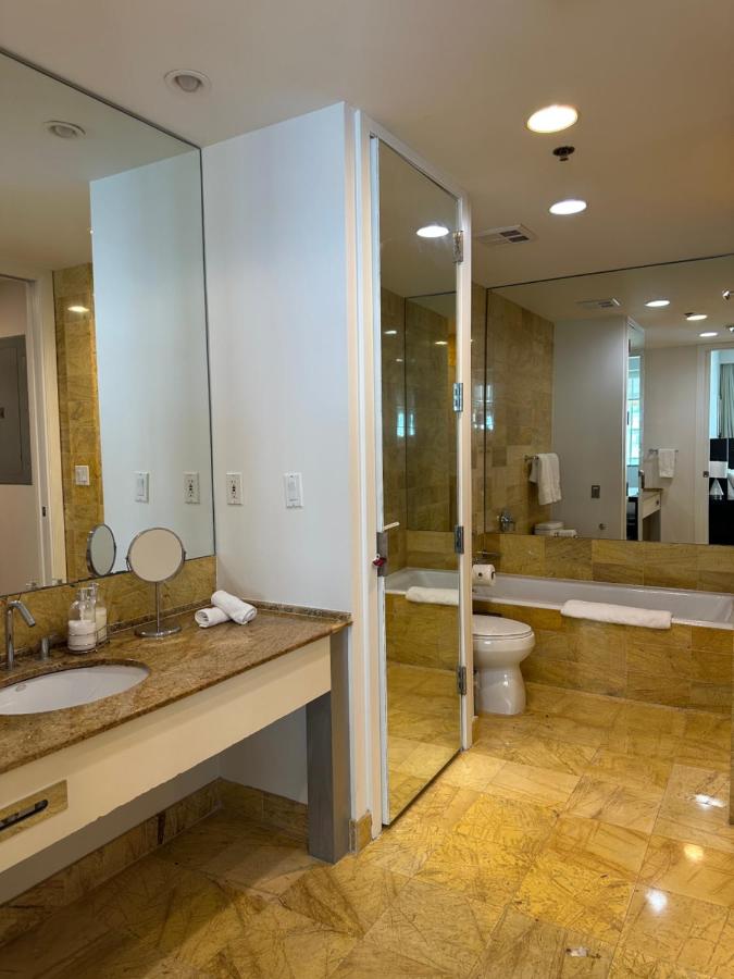 Brickell-Free Parking by Palermo Home Miami - 3