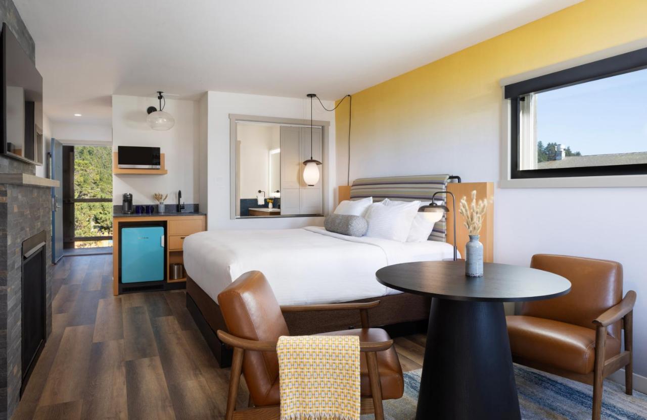 Inn at Cape Kiwanda — photo 18