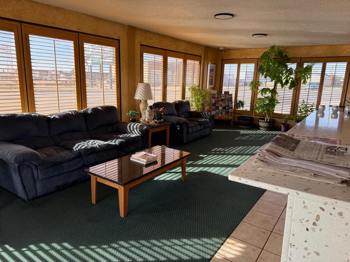 La Vista Inn Motel — photo 11