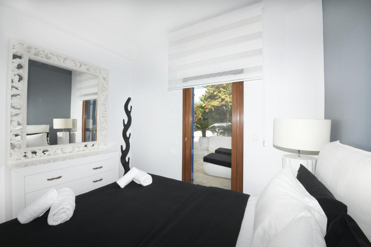 Mykonos Pearl House with Pool In the Heart of Town - 3