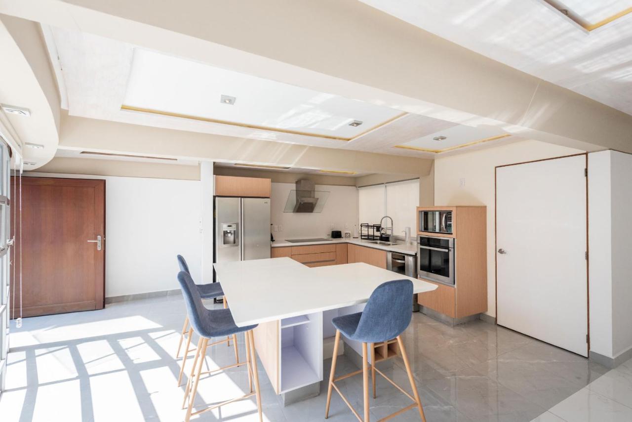 Modern and Luxurious Apartment in Condesa - 4