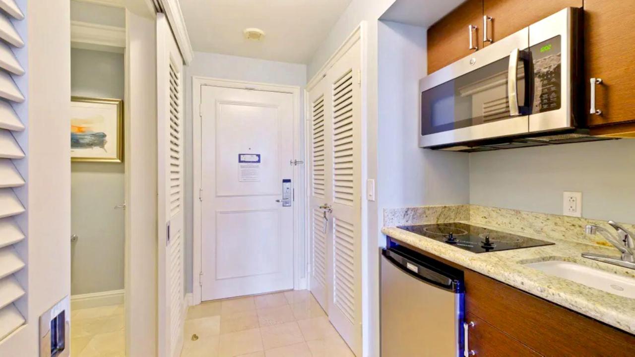 Modern Miami Suite Near the Beach - 2