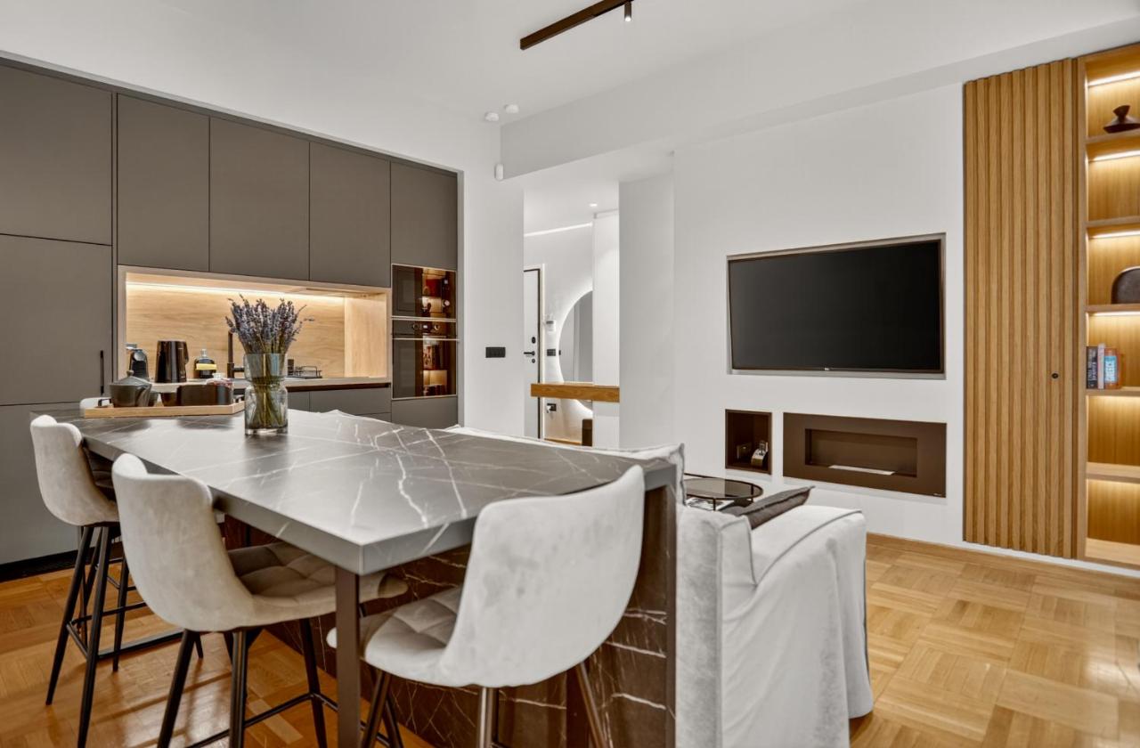 AmberView Kolonaki - Luxury Flat in Elite District - 4