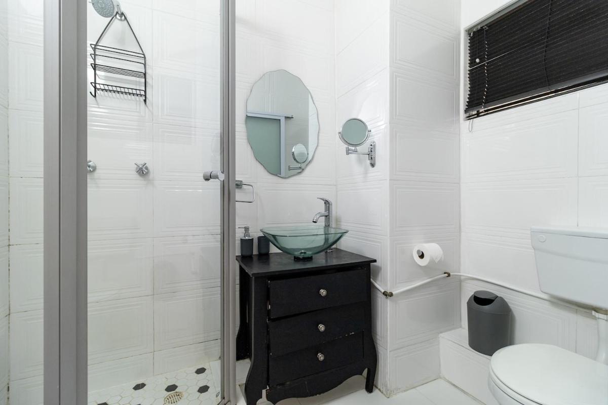 Stylish Apartment with Lions Head View - 4