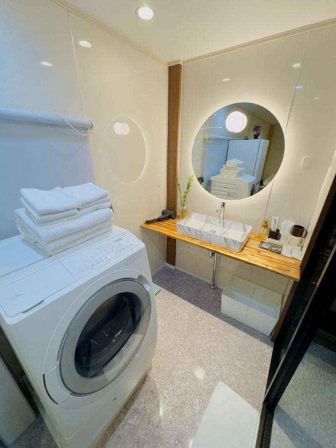 HANA Kyobashi 2nd floor newly renovated 3 minutes to station - direct to Kyoto, Nara, Kansai Airport, Umeda, Osaka - 2