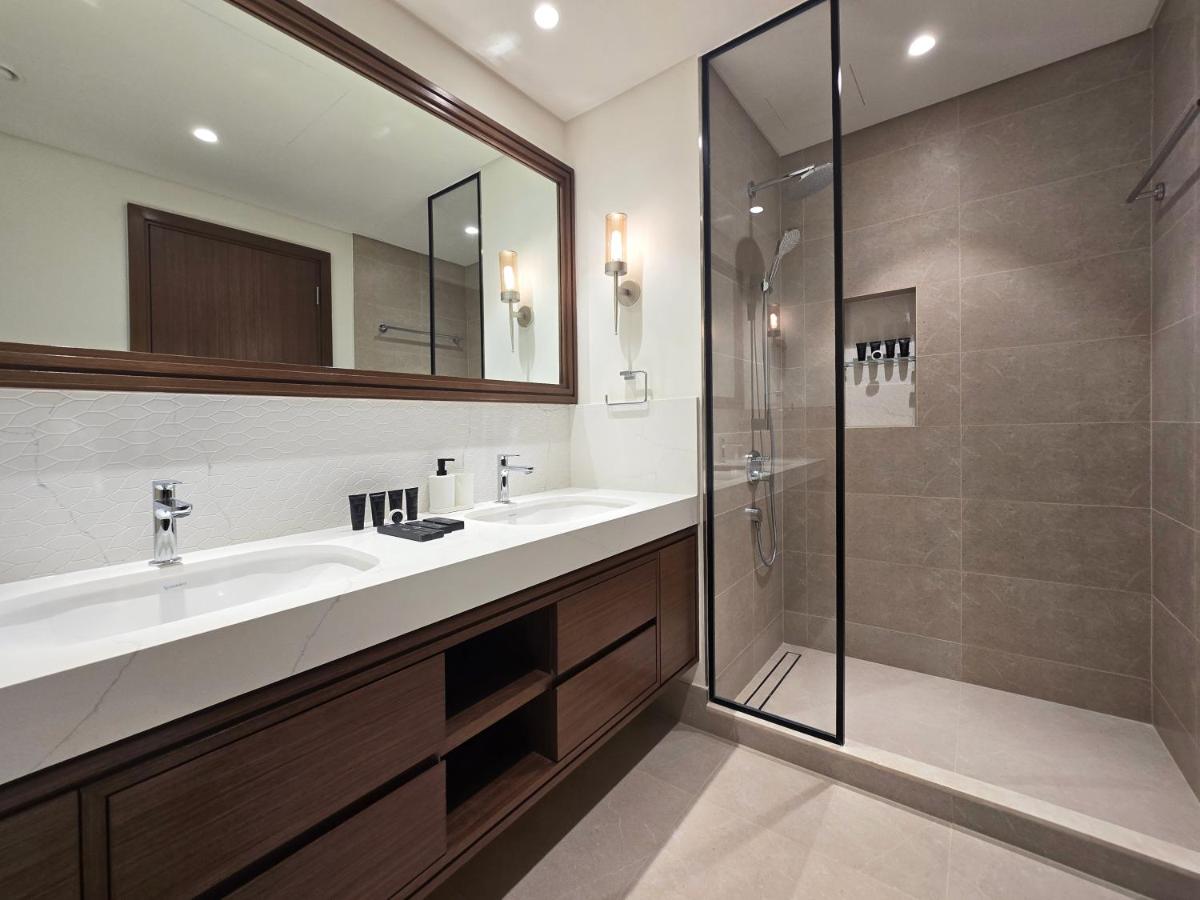 Venduras- 2BR Retreat , Beach Access , Emaar Beachfront - 3