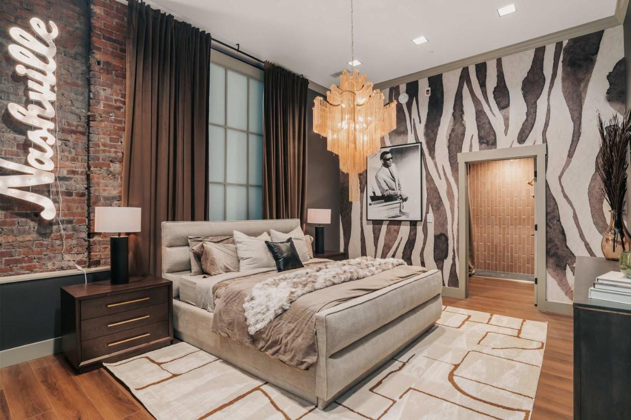 Starr Piano - Roxie and Carraway Suites - 8 Bedrooms - 4