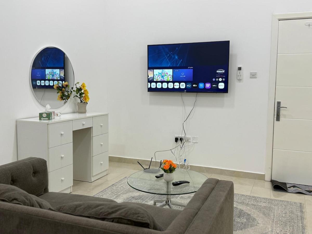 Spacious studio 30 min from yas island and airport - 4