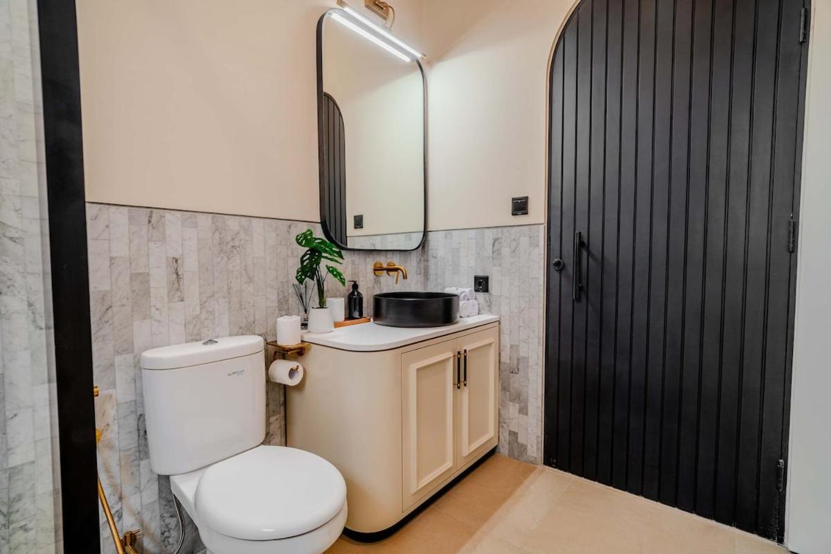 The Carter Townhouse Canggu 2BR Walking Distance to Beach - 3