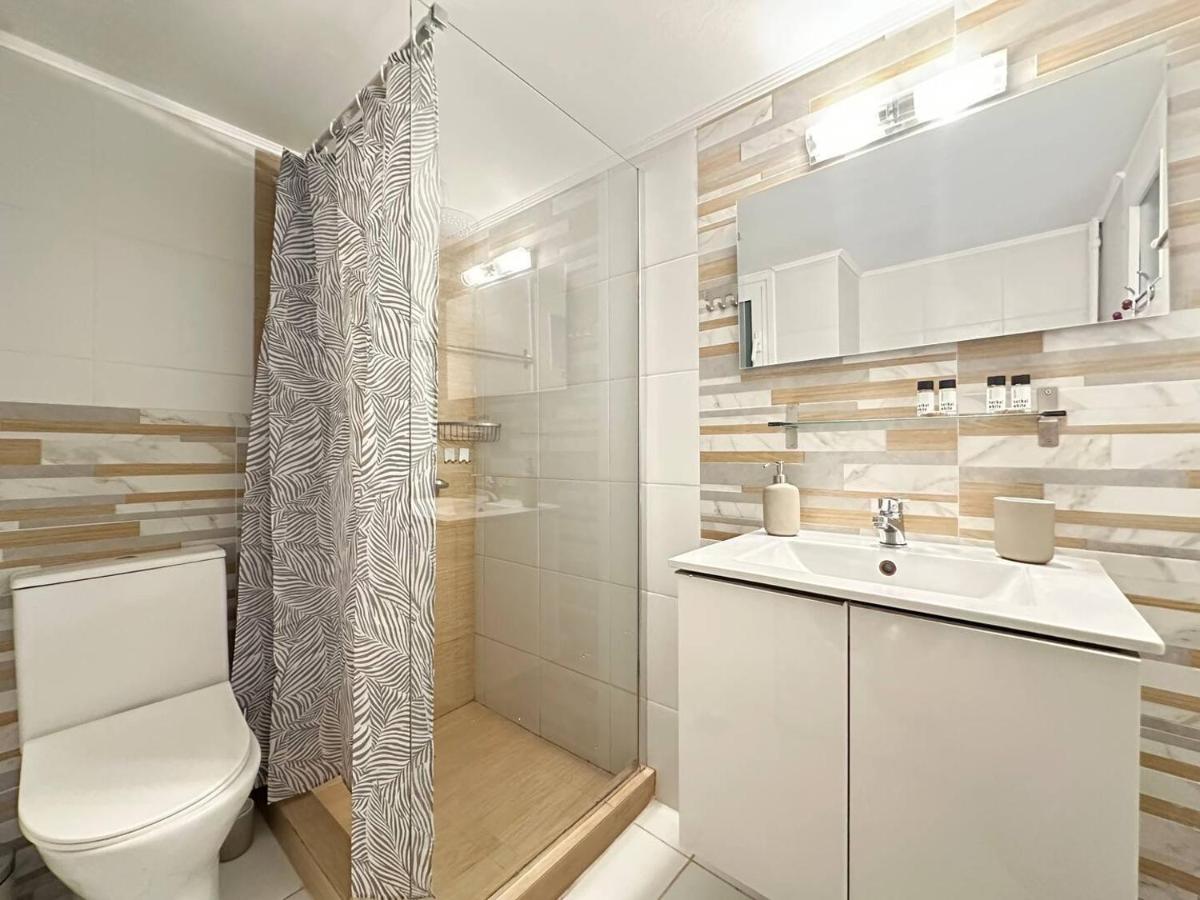 Cozy Athenian Nest Getaway - 3