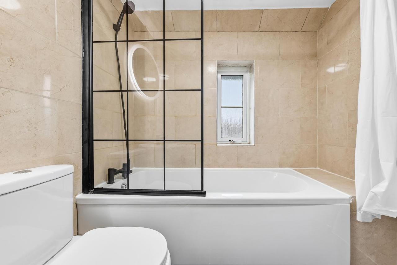 London Tower Bridge Entire House! Garden, Free Parking, Sleeps up to 6! - 2