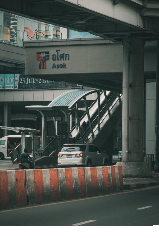 Executive 1 BR and Sofa bed Next to T21 Asoke BTS - 5