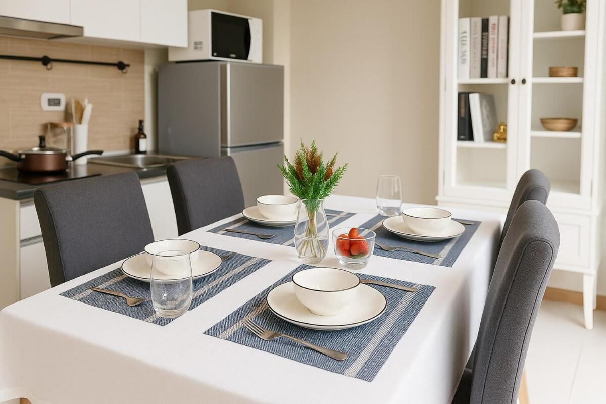 Executive 1 BR and Sofa bed Next to T21 Asoke BTS - 2