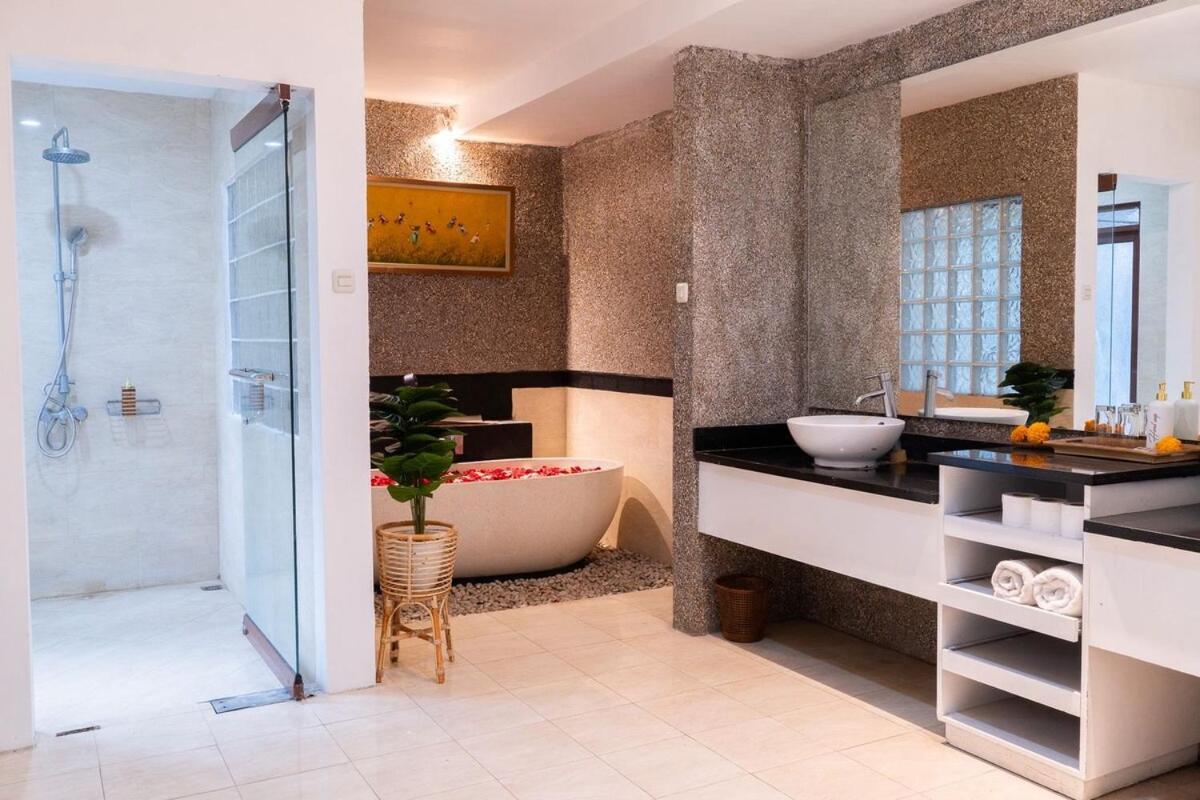 Karen's Tropical Villa - 3