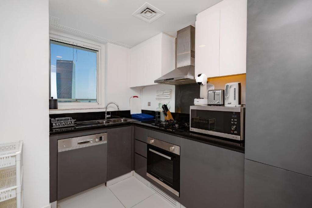 Canal Bliss Studio- DAMAC Maison Prive - 4