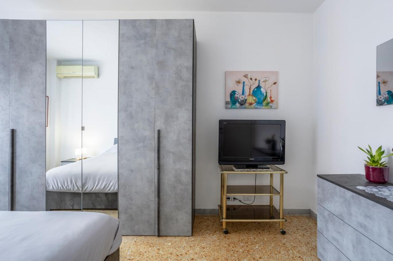 Guest Host - Stylish Apartment near Trastevere! - 5